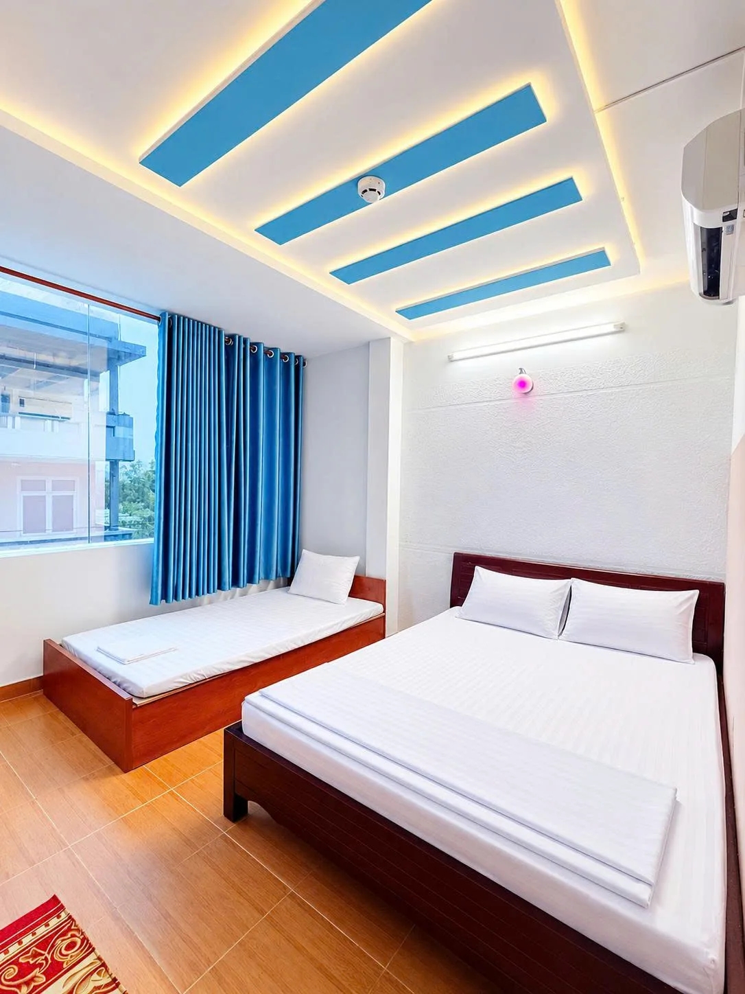Không gian: Phòng tập gym